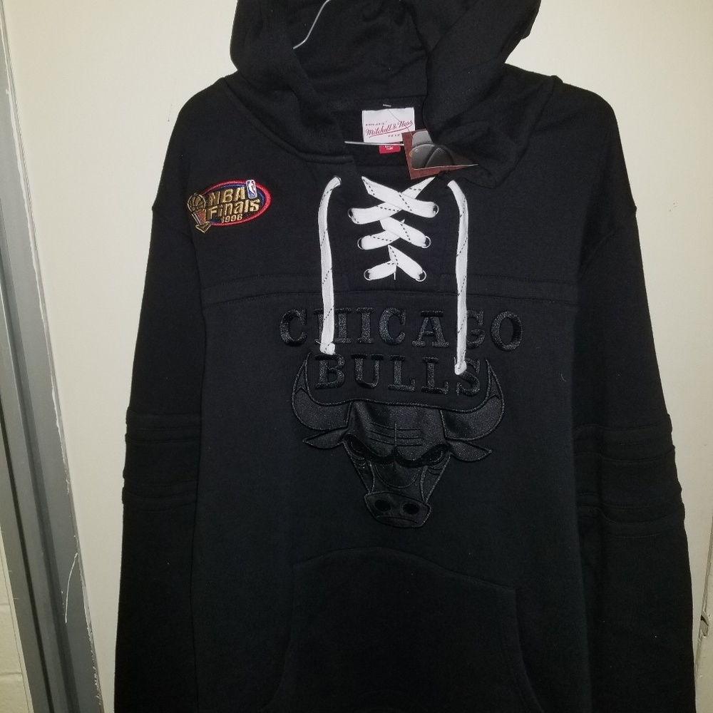 MITCHELL & NESS MEN'S Chicago Bulls Hoodie